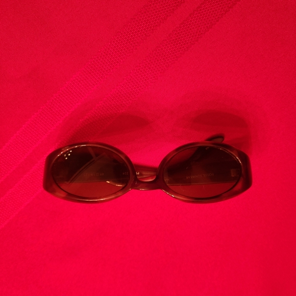 Fossil Brown Tortise Sunglasses - Picture 5 of 6